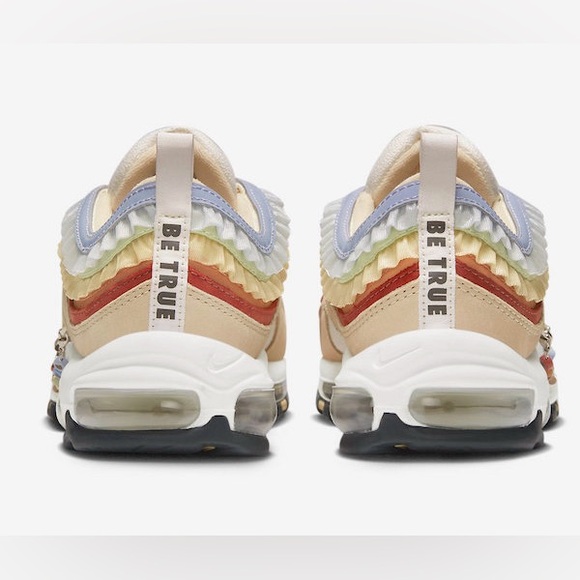 Nike Air Max Be True 2023 Pride Sneakers BNWT 5.5/7 - Picture 2 of 8